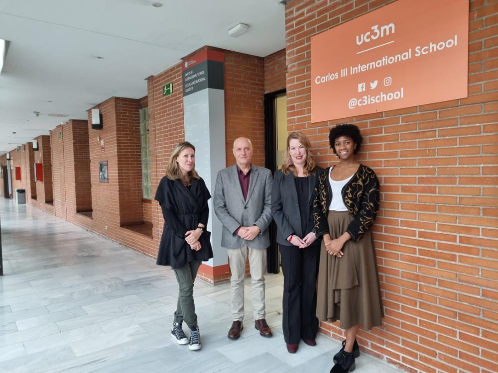 Loles Morell, Álvaro Escribano, Martha Johnson