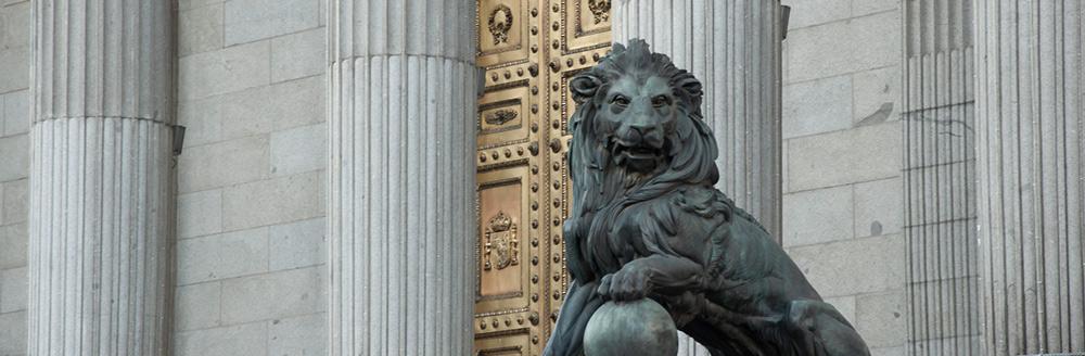 Fotografía de la fachada de las Cortes Generales