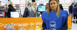 Chica Banco ALimentos