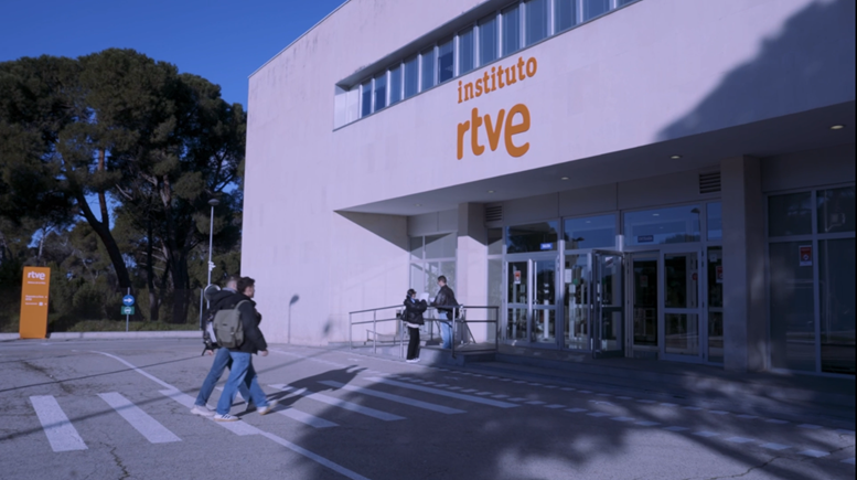 Puerta de las instalaciones de RTVE