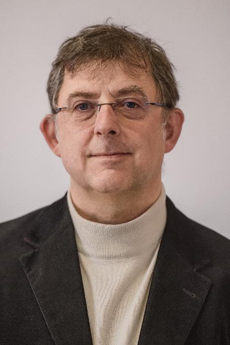 Julio Checa