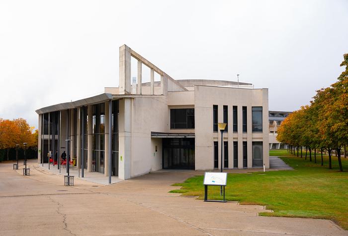 Edificio Miguel de Unamuno del Campus de Colmenarejo
