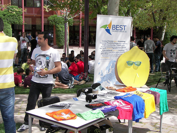 Asociación Best en la Feria de las Asociaciones