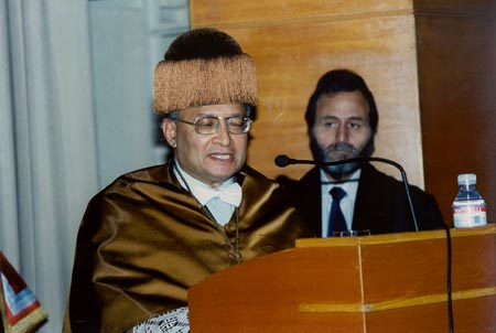 Discurso de investidura como Doctor Honoris Causa del Profesor Don Thomas Kailath