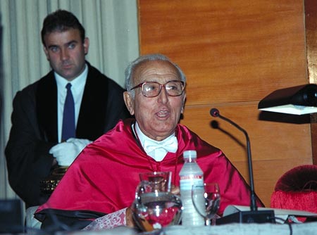 Discurso de investidura como Doctor Honoris Causa del Profesor Don Joaquín Ruíz-Giménez Cortés
