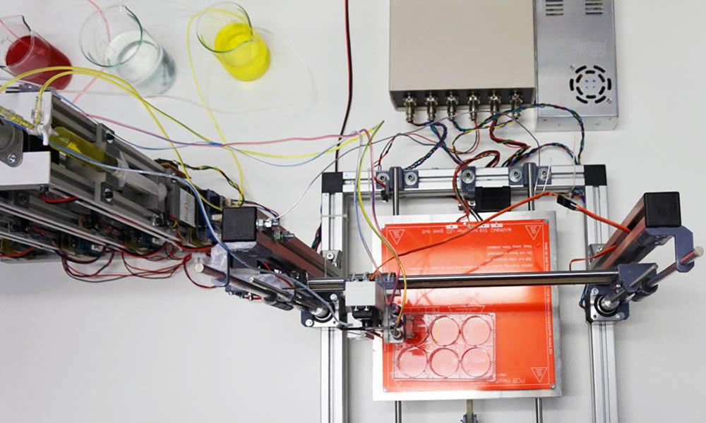Imagen del prototipo de la bioimpresora de piel 