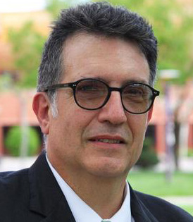 Profesor Emilio Olías Ruiz