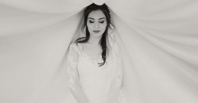 Mujer vestida de novia