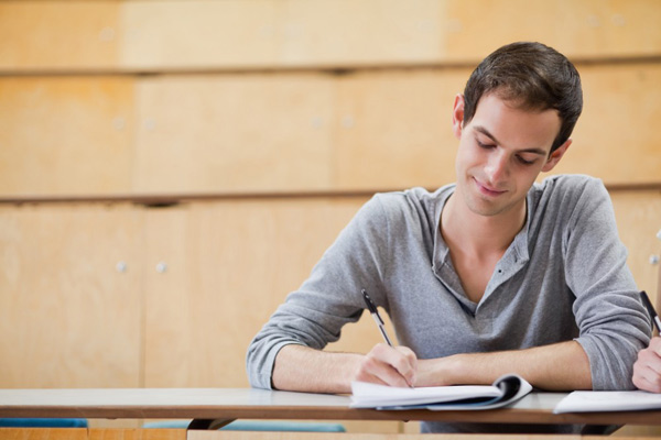 chico estudiante