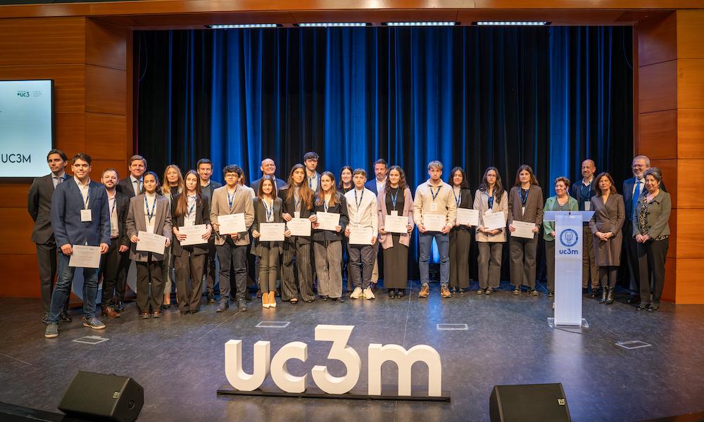 La UC3M entrega 12 nuevas Becas Alumni 2024