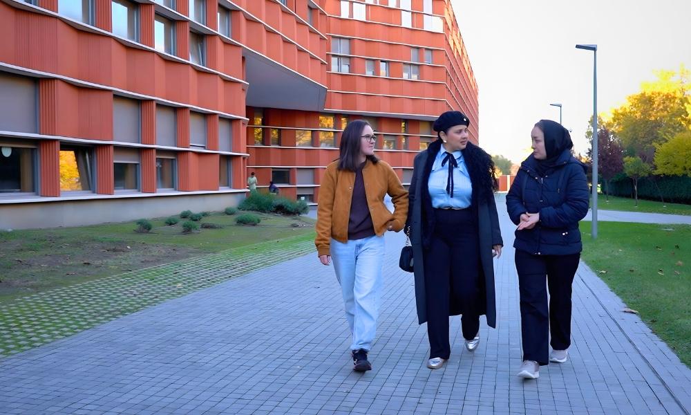 Mujeres de la convocatoria de ayudas a mujeres refugiadas