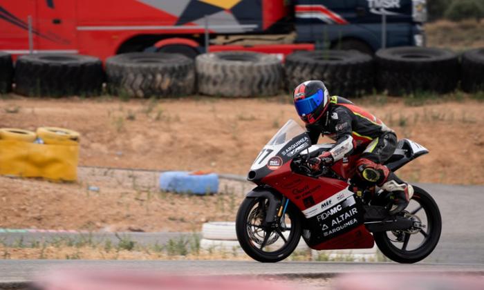 Imagen de la moto UC3M para MotoStudent 