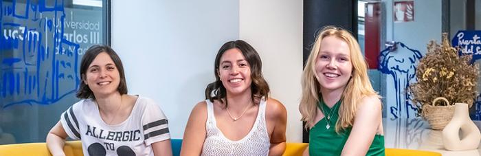 Fotografía de Estudiantes en el Campus de Getafe de la Universidad Carlos III de Madrid