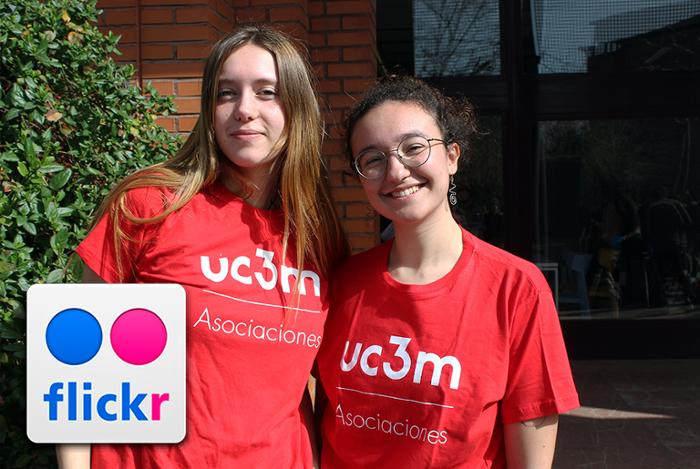 2 CHICAS con logo flickr