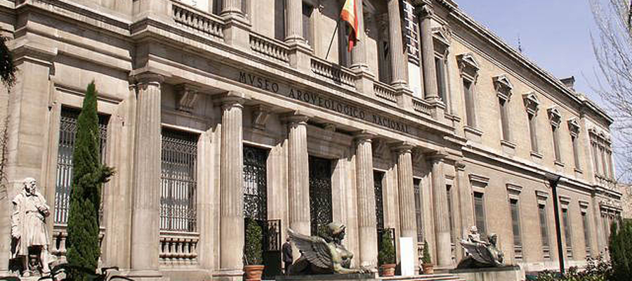 Fachada del Museo Arqueológico Nacional